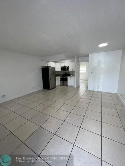 Active With Contract: $1,450 (1 beds, 1 baths, 11322 Square Feet)
