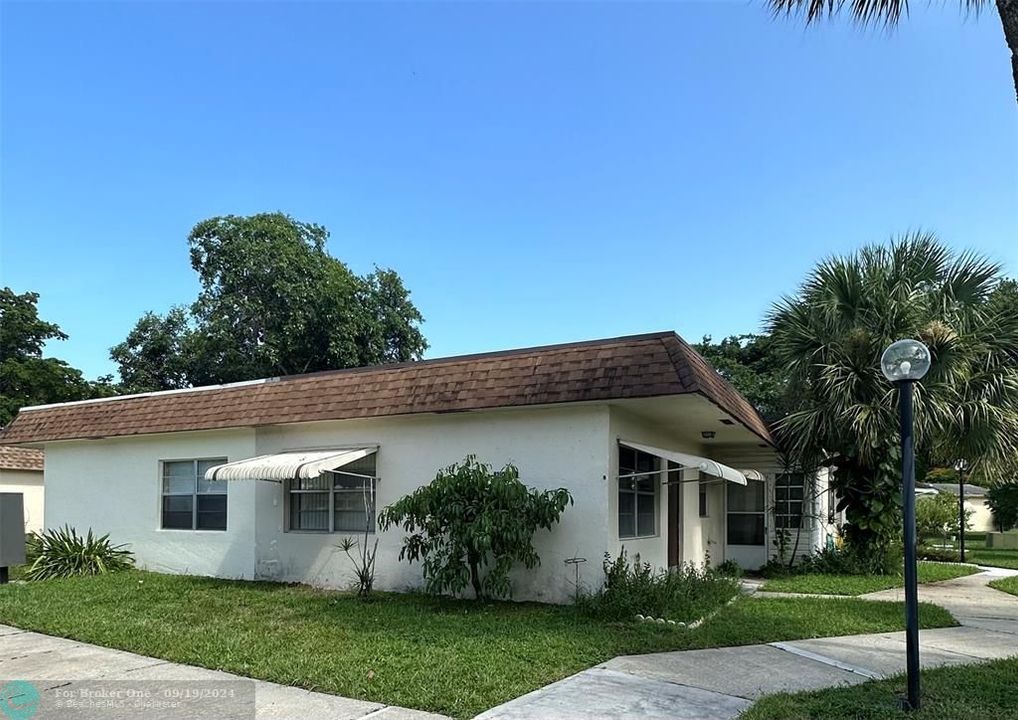 Recently Sold: $139,900 (1 beds, 1 baths, 798 Square Feet)