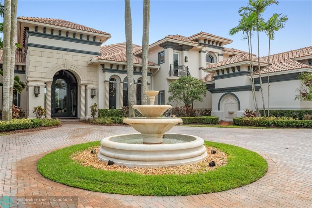 For Sale: $5,950,000 (6 beds, 6 baths, 10107 Square Feet)
