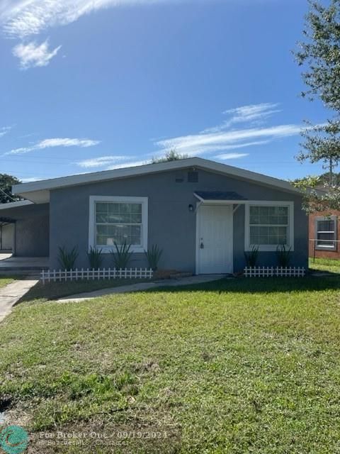 Active With Contract: $229,000 (3 beds, 3 baths, 1505 Square Feet)