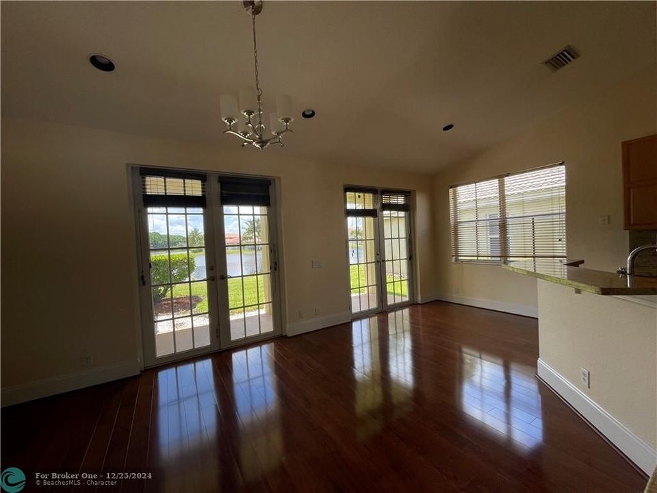 Active With Contract: $4,000 (3 beds, 2 baths, 1478 Square Feet)