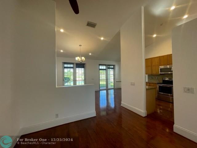 Active With Contract: $4,000 (3 beds, 2 baths, 1478 Square Feet)