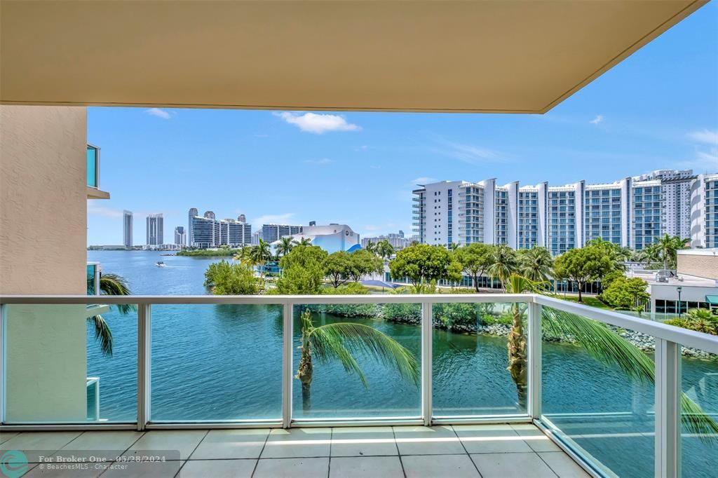 For Sale: $799,000 (2 beds, 2 baths, 1846 Square Feet)