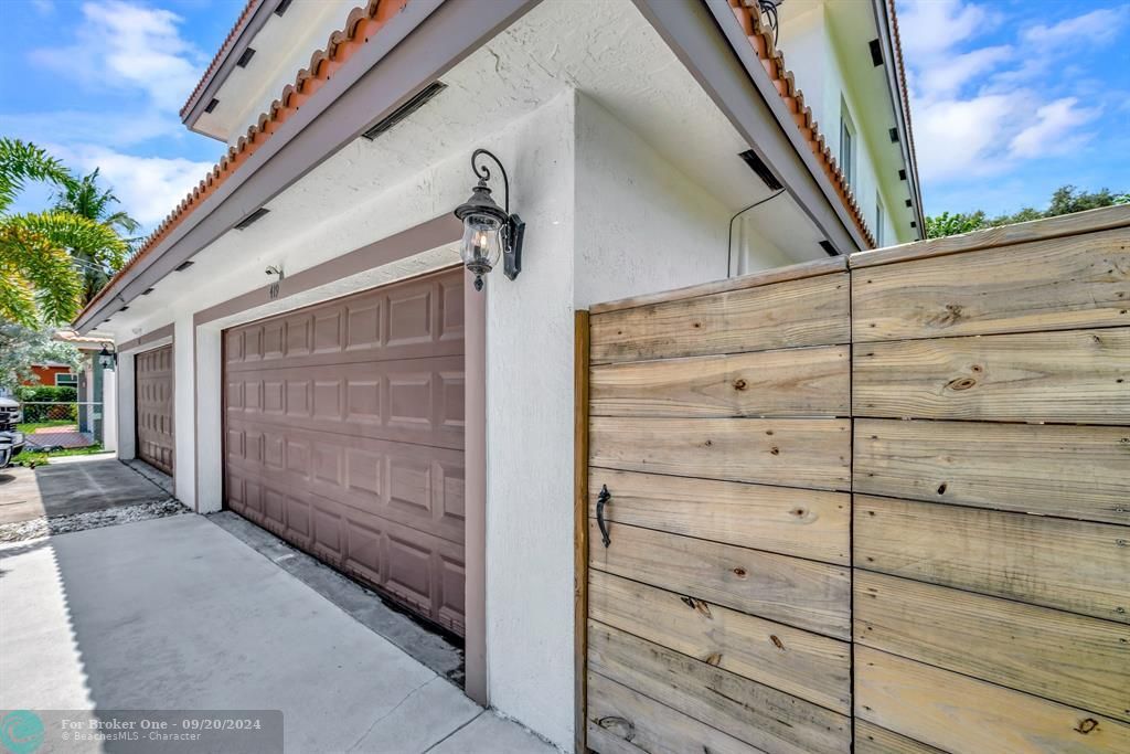 Recently Sold: $647,000 (3 beds, 2 baths, 1940 Square Feet)