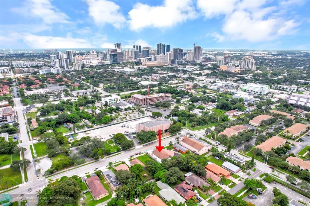 Active With Contract: $647,000 (3 beds, 2 baths, 1940 Square Feet)