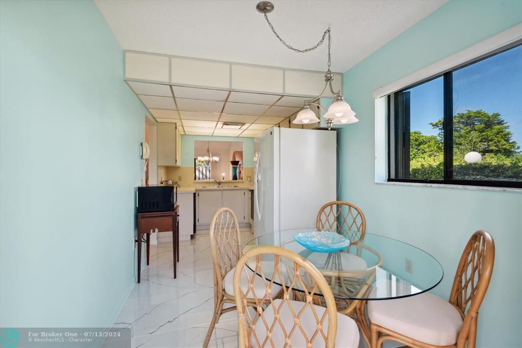 Active With Contract: $430,000 (2 beds, 2 baths, 0 Square Feet)