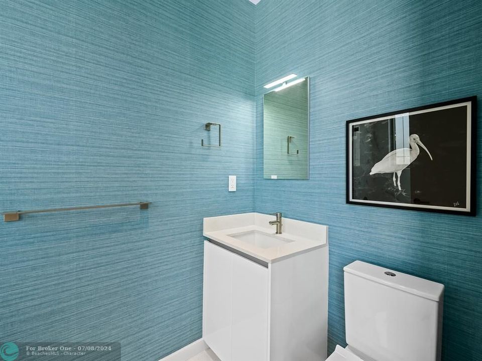 最近售出: $2,495,000 (3 贝兹, 3 浴室, 2531 平方英尺)