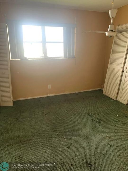 Active With Contract: $60,000 (1 beds, 1 baths, 730 Square Feet)