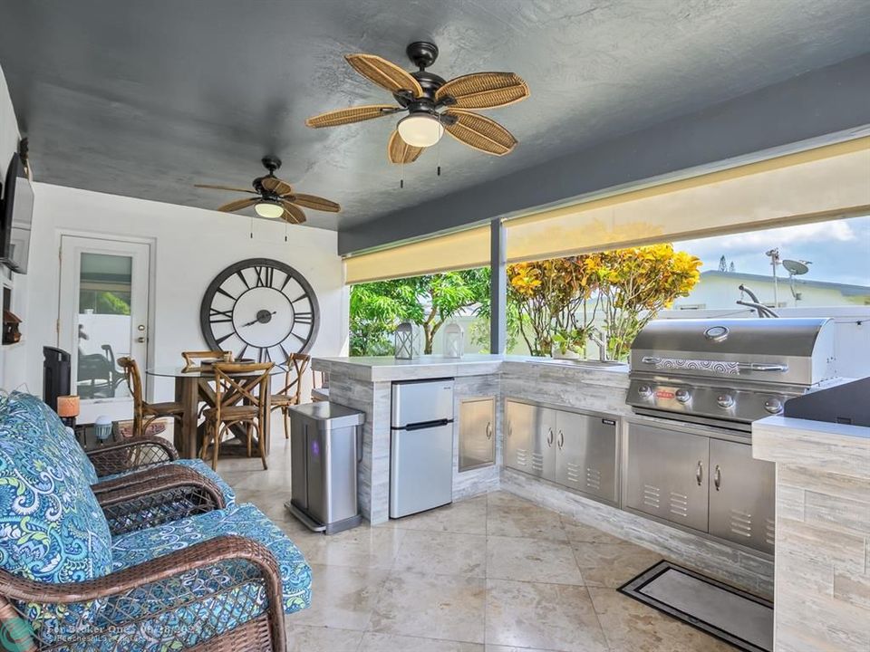 Active With Contract: $650,000 (3 beds, 3 baths, 1364 Square Feet)