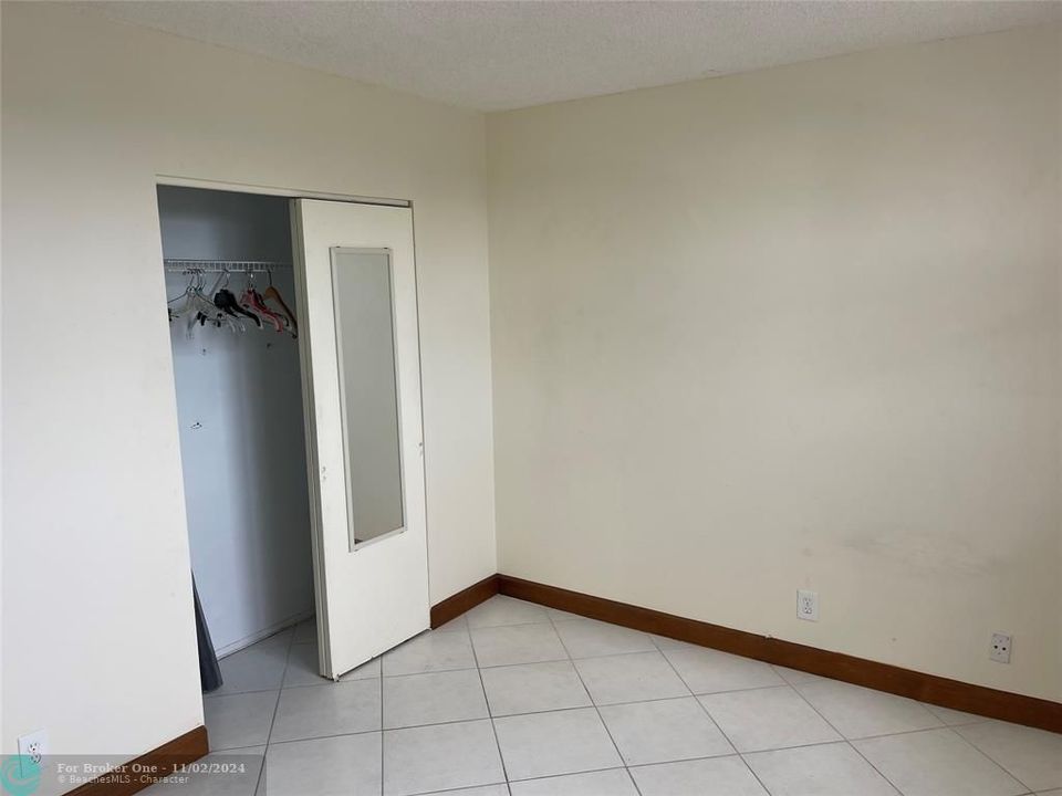 En Venta: $369,000 (2 camas, 1 baños, 840 Pies cuadrados)