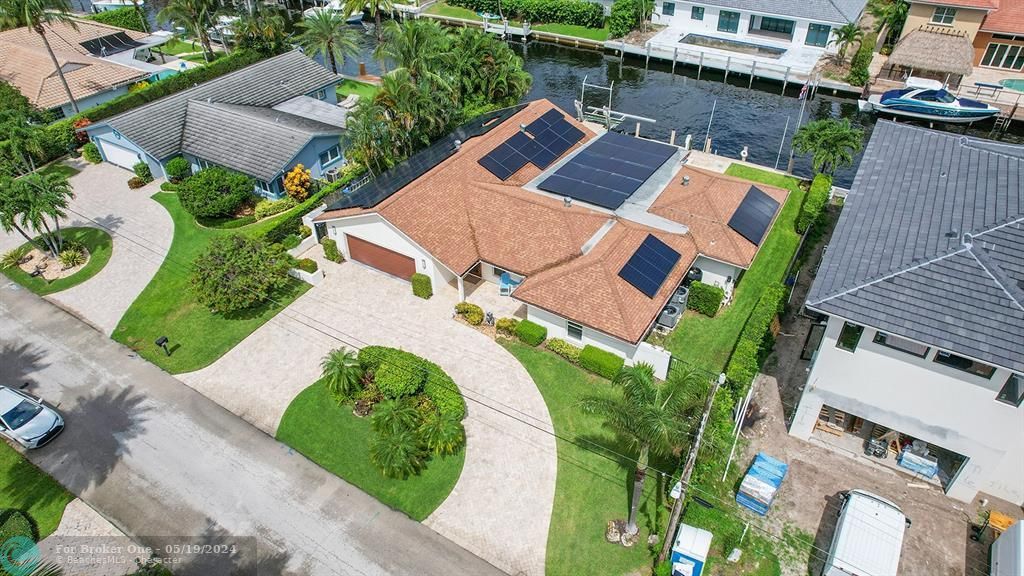 Recently Sold: $3,399,000 (4 beds, 4 baths, 2873 Square Feet)