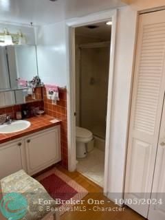 For Sale: $190,000 (2 beds, 2 baths, 1295 Square Feet)