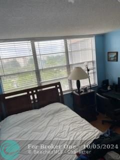 For Sale: $190,000 (2 beds, 2 baths, 1295 Square Feet)