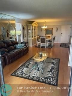 For Sale: $190,000 (2 beds, 2 baths, 1295 Square Feet)