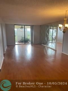 For Sale: $190,000 (2 beds, 2 baths, 1295 Square Feet)