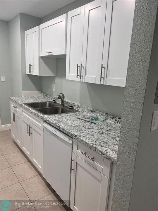 For Sale: $2,100 (2 beds, 1 baths, 1170 Square Feet)