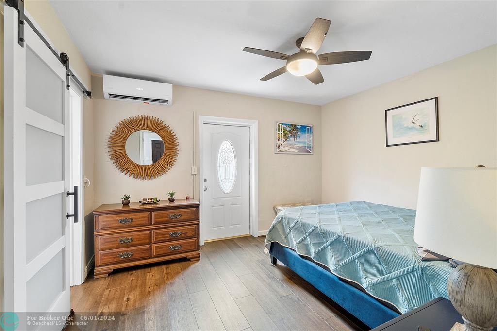 For Sale: $2,195 (1 beds, 1 baths, 0 Square Feet)