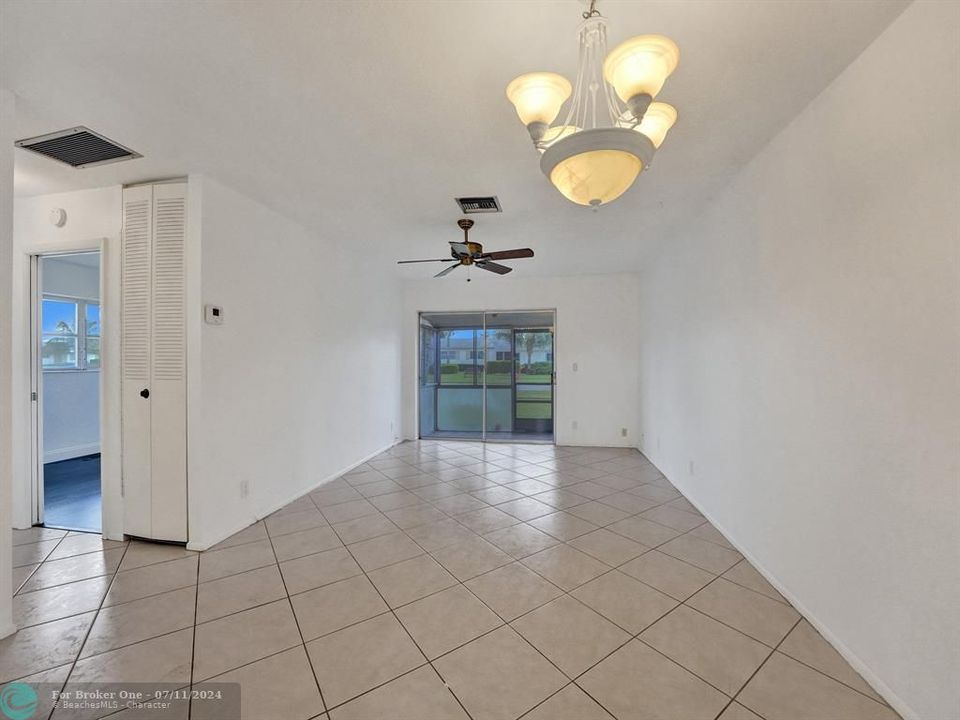 Active With Contract: $100,000 (1 beds, 1 baths, 761 Square Feet)