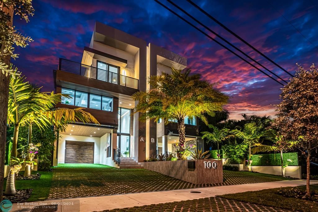 En Venta: $3,695,000 (3 camas, 3 baños, 3370 Pies cuadrados)