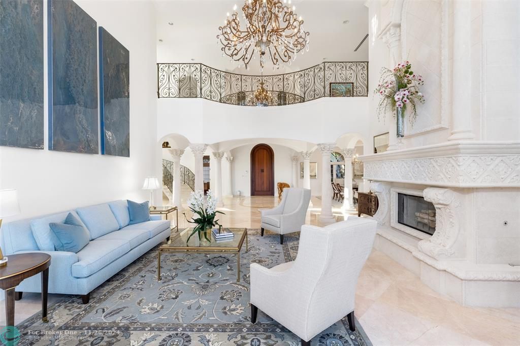 Active With Contract: $8,945,000 (7 beds, 7 baths, 7484 Square Feet)