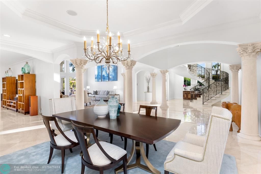 Active With Contract: $8,945,000 (7 beds, 7 baths, 7484 Square Feet)