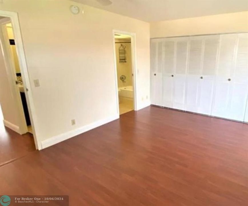 For Sale: $173,900 (1 beds, 1 baths, 0 Square Feet)