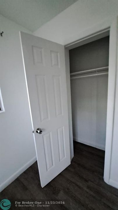 Active With Contract: $1,695 (1 beds, 1 baths, 5058 Square Feet)