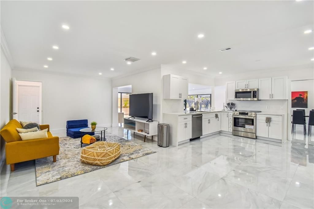 Active With Contract: $1,890,000 (4 beds, 3 baths, 2800 Square Feet)