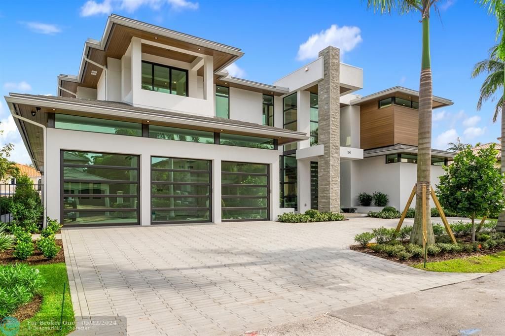 Recently Sold: $14,900,000 (6 beds, 6 baths, 7032 Square Feet)