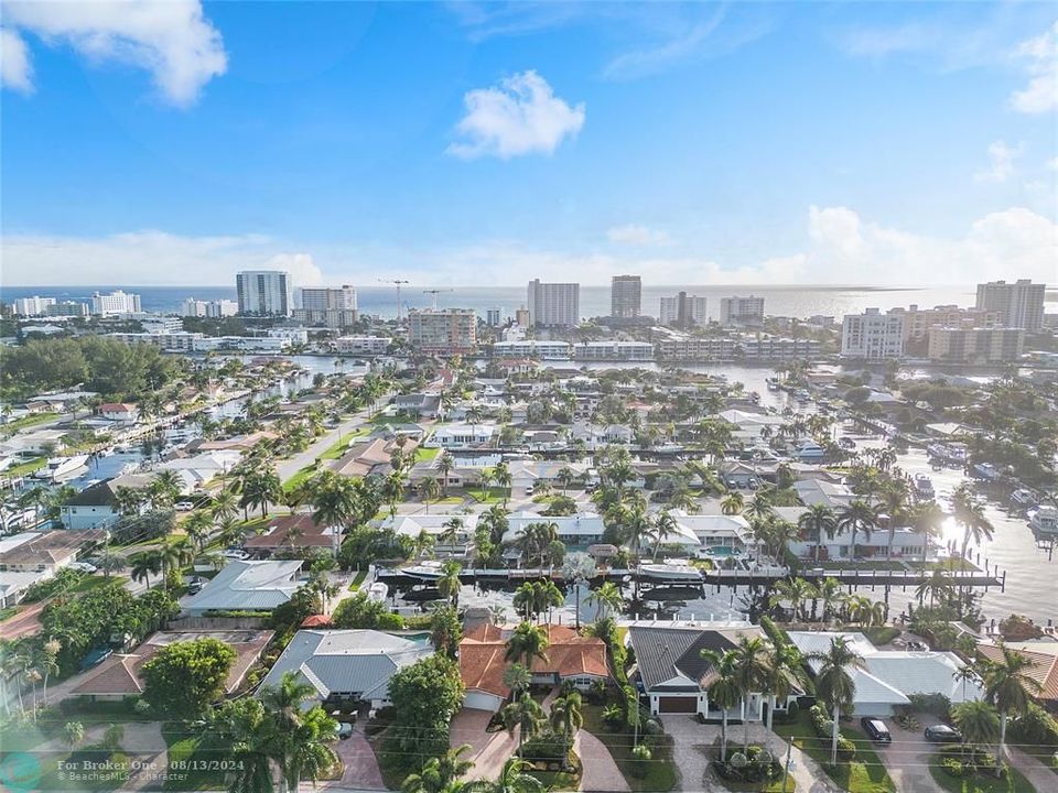 For Sale: $1,975,000 (3 beds, 2 baths, 2024 Square Feet)