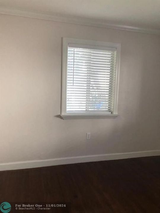 For Rent: $2,500 (2 beds, 1 baths, 1000 Square Feet)