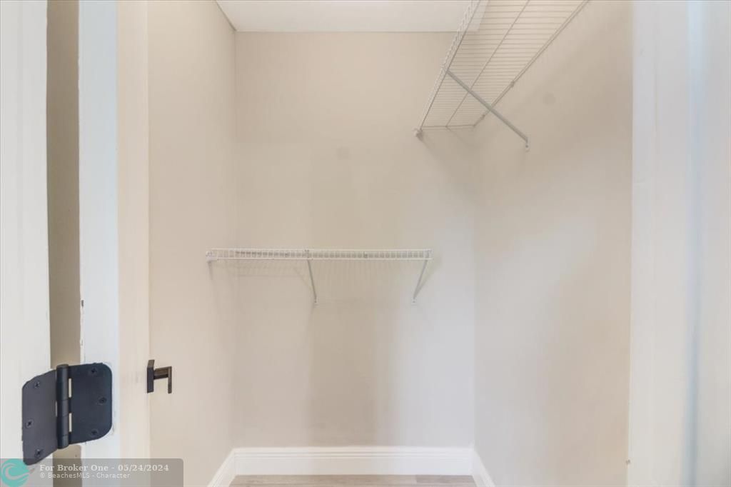 待售: $535,000 (3 贝兹, 2 浴室, 1832 平方英尺)