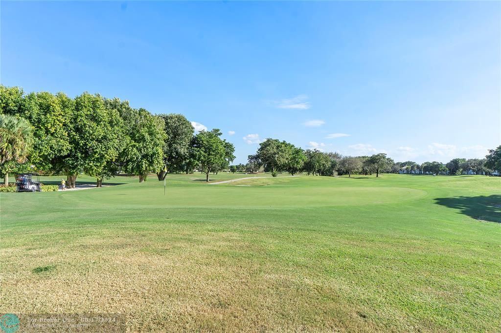 For Sale: $625,000 (3 beds, 3 baths, 2567 Square Feet)