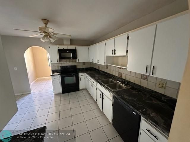 For Sale: $365,000 (3 beds, 2 baths, 2508 Square Feet)