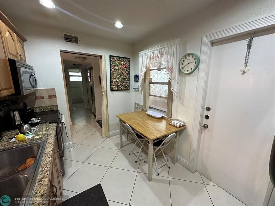 En Venta: $179,000 (2 camas, 2 baños, 1142 Pies cuadrados)