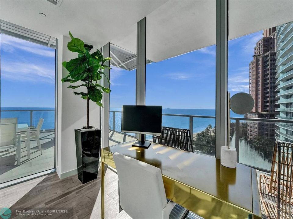 Recently Sold: $3,600,000 (2 beds, 2 baths, 2119 Square Feet)