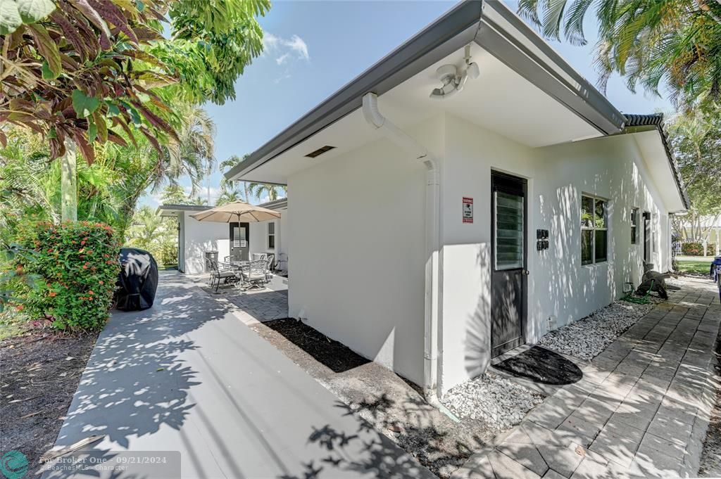 For Rent: $1,299,000 (0 beds, 0 baths, 1883 Square Feet)