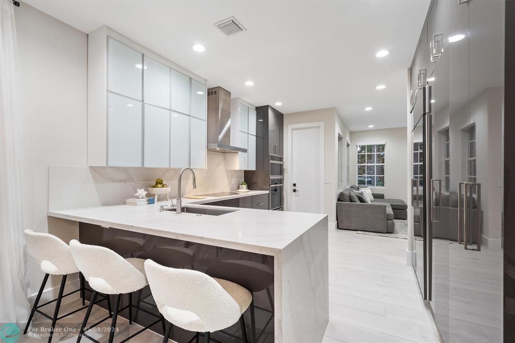 Active With Contract: $1,199,000 (4 beds, 3 baths, 2983 Square Feet)