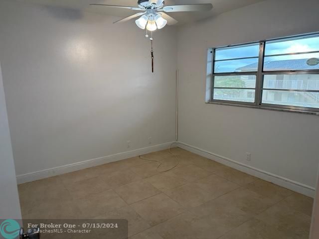 Active With Contract: $119,900 (2 beds, 2 baths, 990 Square Feet)