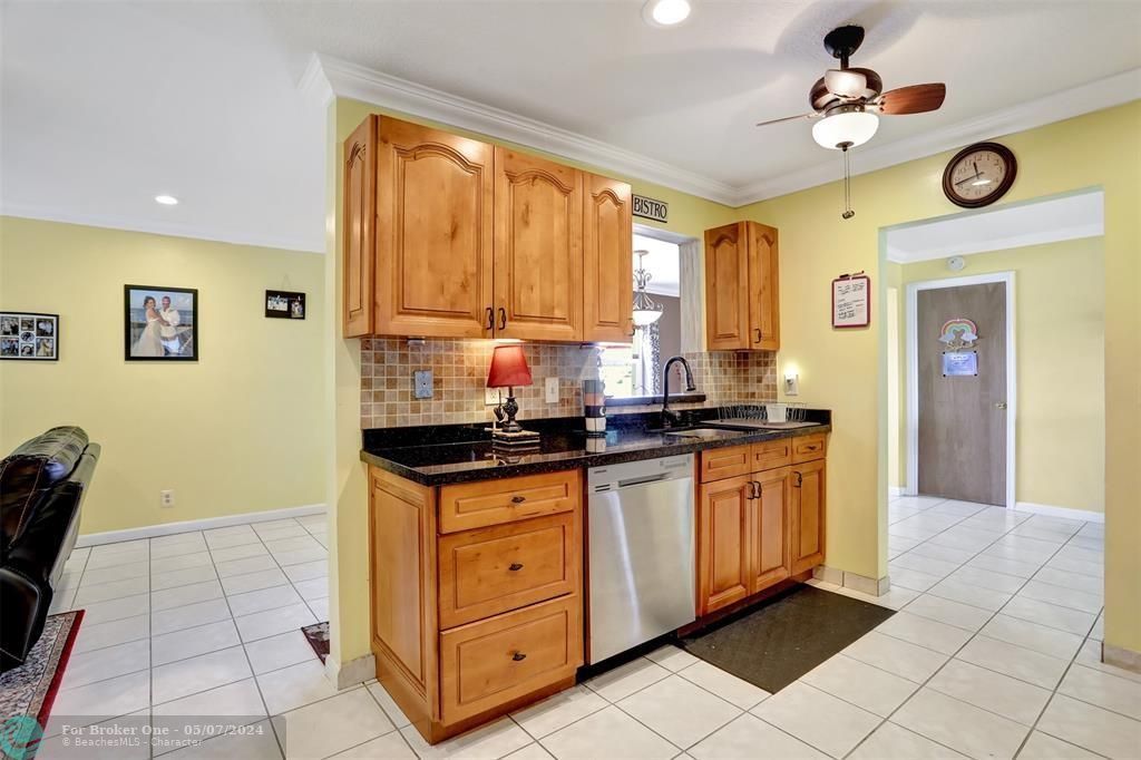 For Sale: $476,800 (2 beds, 2 baths, 1447 Square Feet)