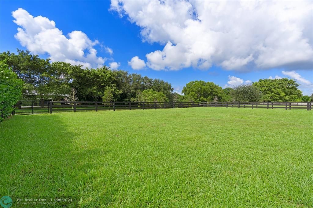 For Sale: $2,790,000 (5 beds, 3 baths, 3783 Square Feet)