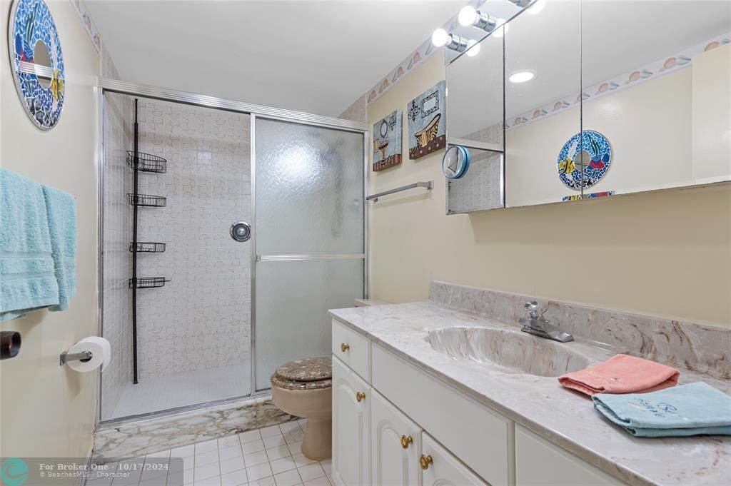 Active With Contract: $575,000 (2 beds, 2 baths, 1500 Square Feet)