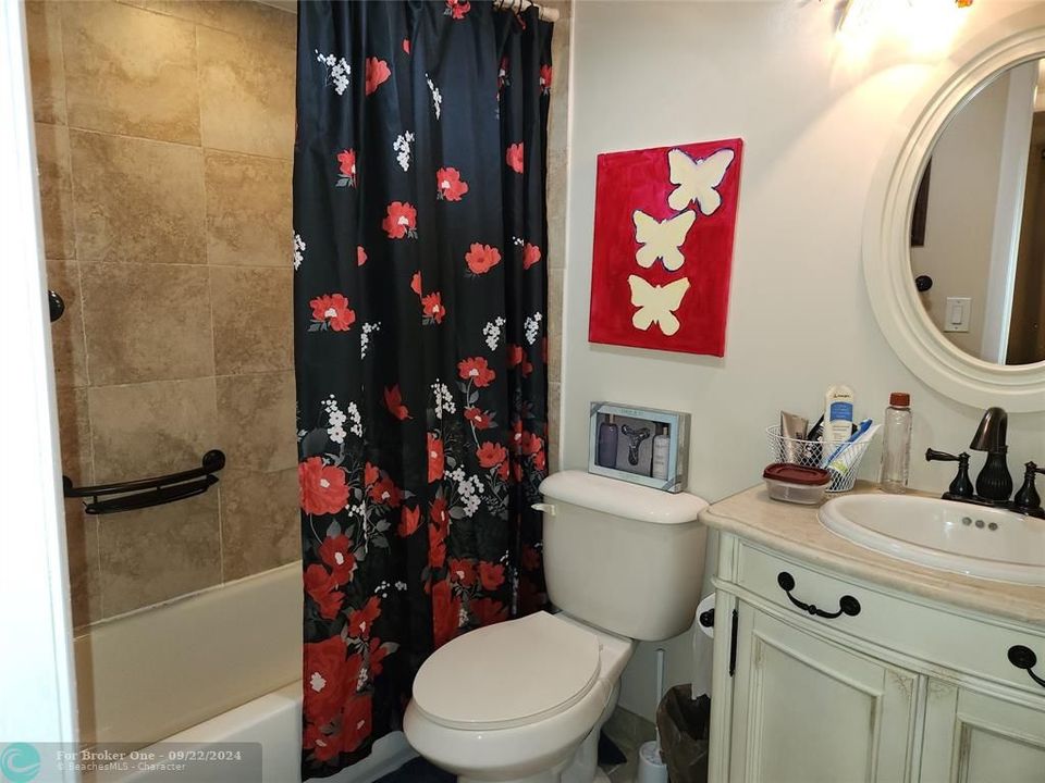 For Sale: $177,777 (2 beds, 2 baths, 850 Square Feet)