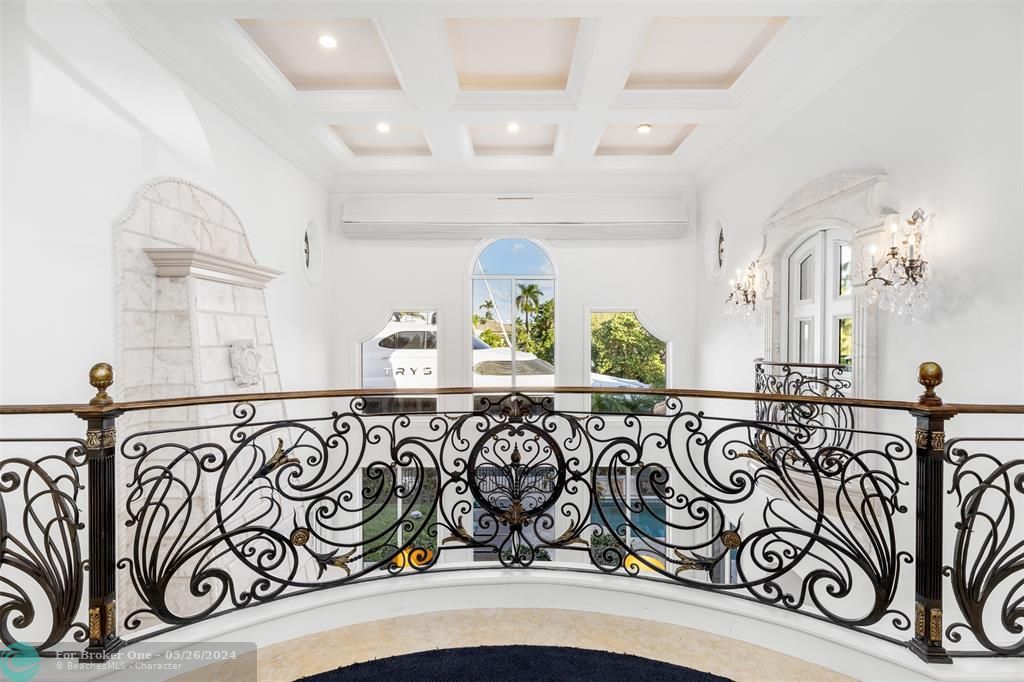 For Sale: $9,995,000 (6 beds, 7 baths, 8365 Square Feet)