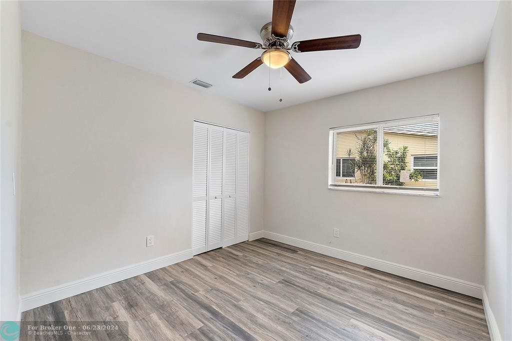 Active With Contract: $410,000 (4 beds, 2 baths, 1346 Square Feet)