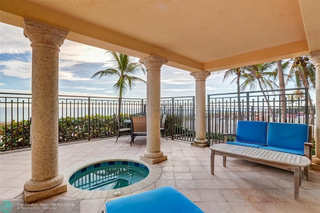 Recently Sold: $3,500,000 (3 beds, 4 baths, 3273 Square Feet)