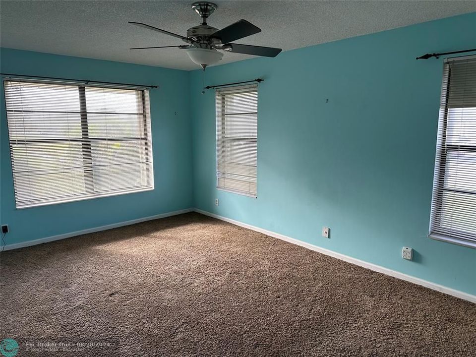 Recently Rented: $2,000 (2 beds, 2 baths, 1000 Square Feet)