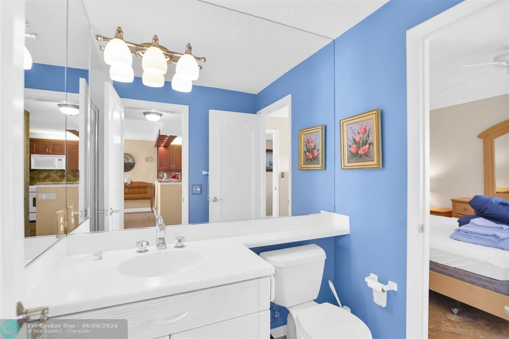Недавно арендовано: $3,100 (2 спален, 2 ванн, 1233 Квадратных фут)