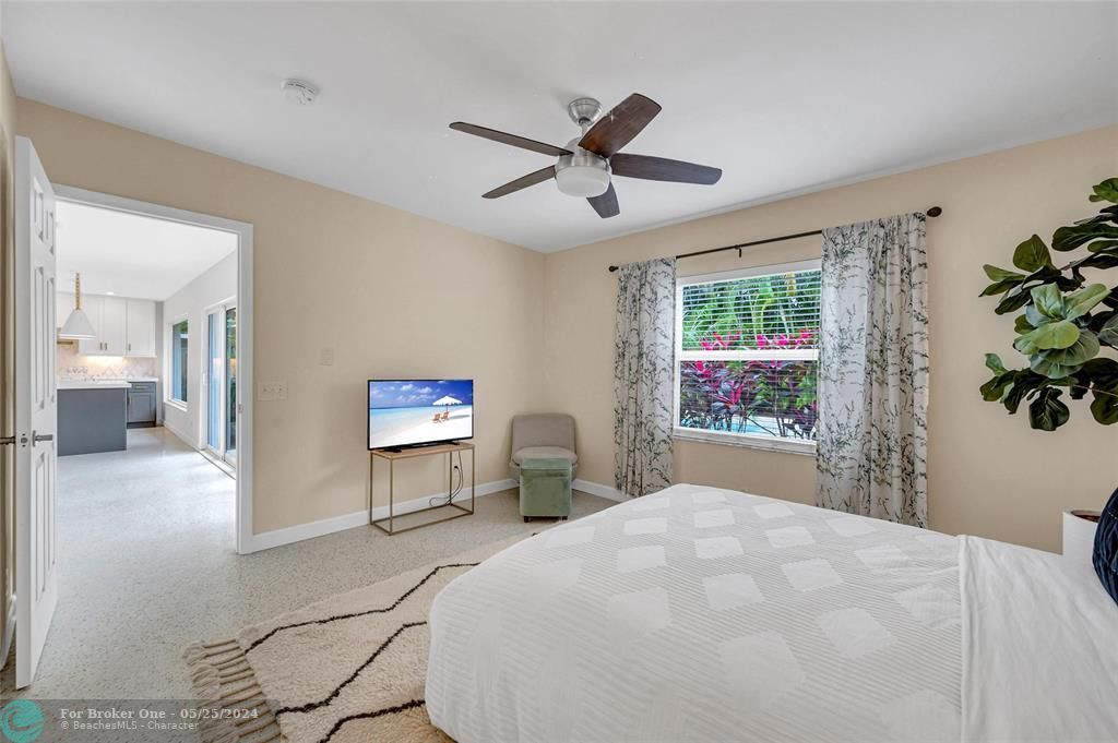 Active With Contract: $1,399,000 (3 beds, 3 baths, 1520 Square Feet)