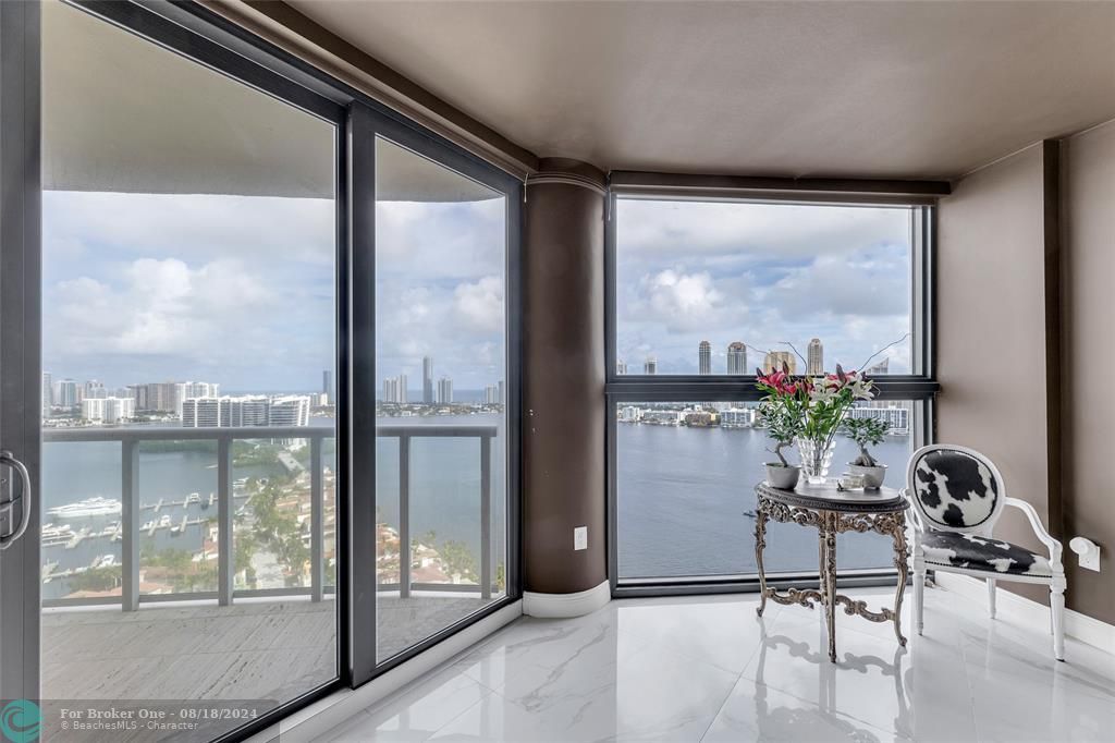 For Sale: $2,500,000 (4 beds, 4 baths, 4240 Square Feet)